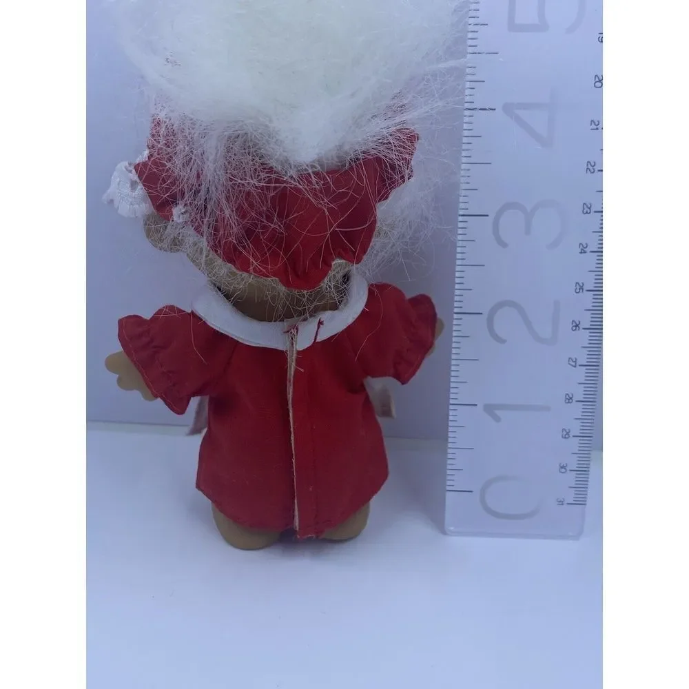 CHRISTMAS TROLL GRANDMA / MRS CLAUS - 5